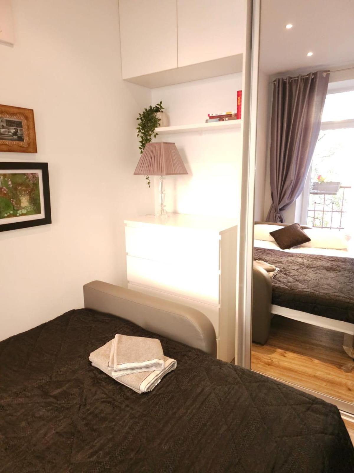 Modern 2 Bedroom Apartment In The City Centre Riga Kültér fotó