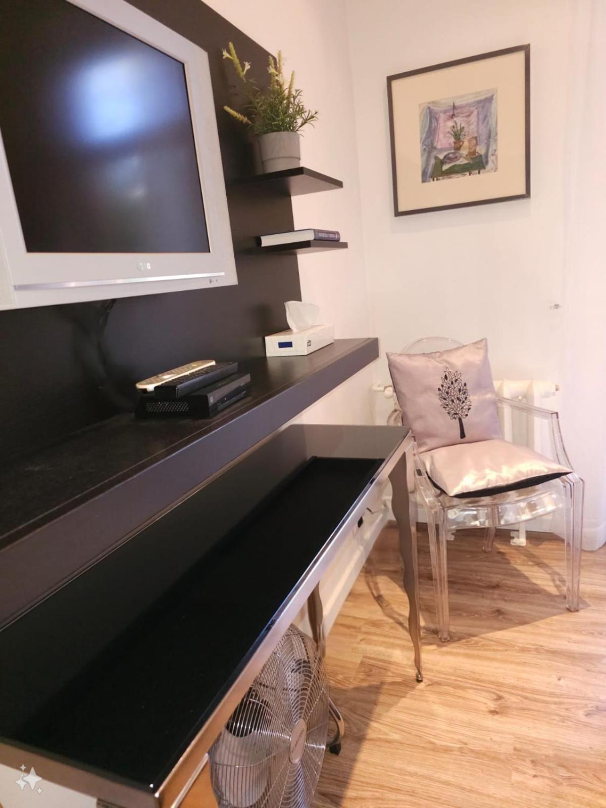 Modern 2 Bedroom Apartment In The City Centre Riga Kültér fotó